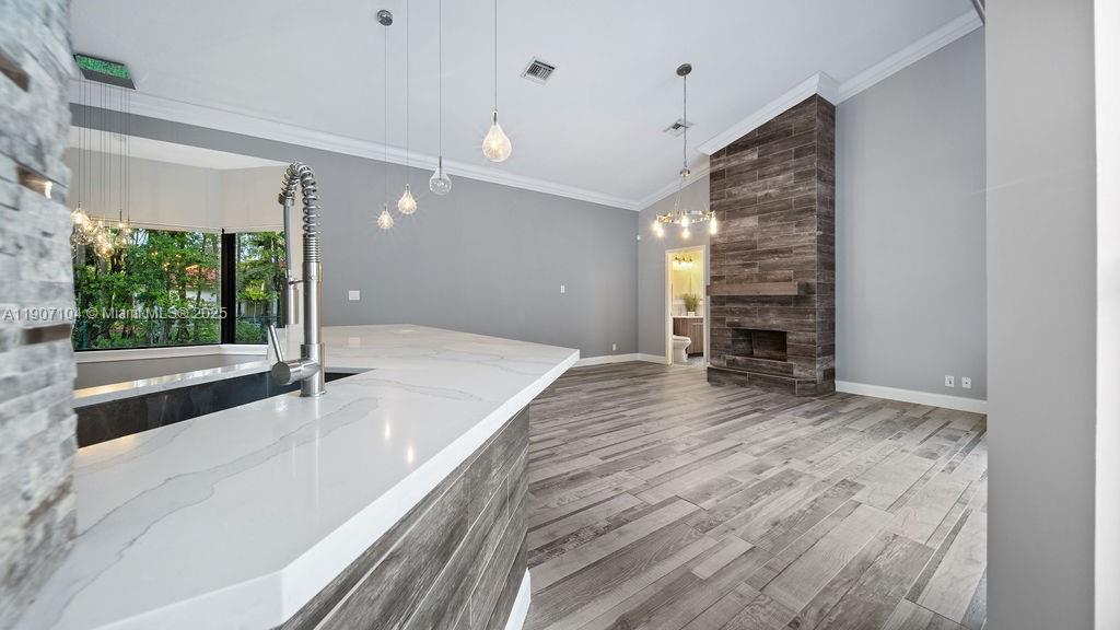 RIVERSIDE ACRES - Residential Lease