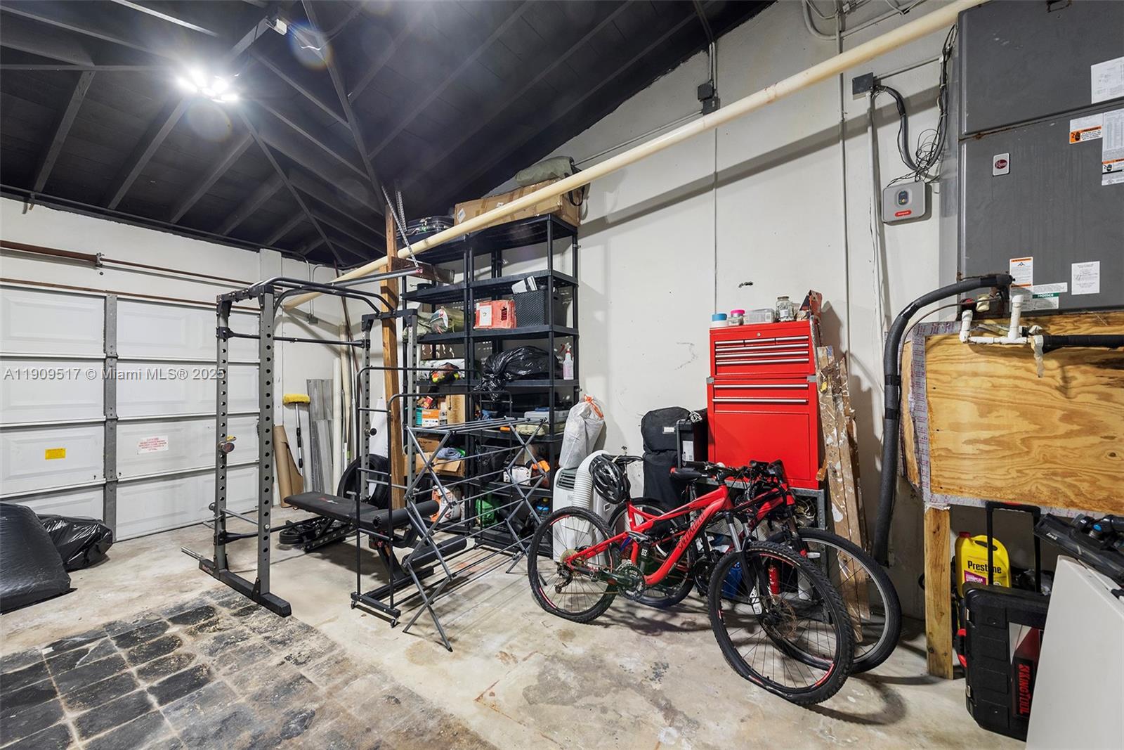 BISCAYNE POINT - Residential