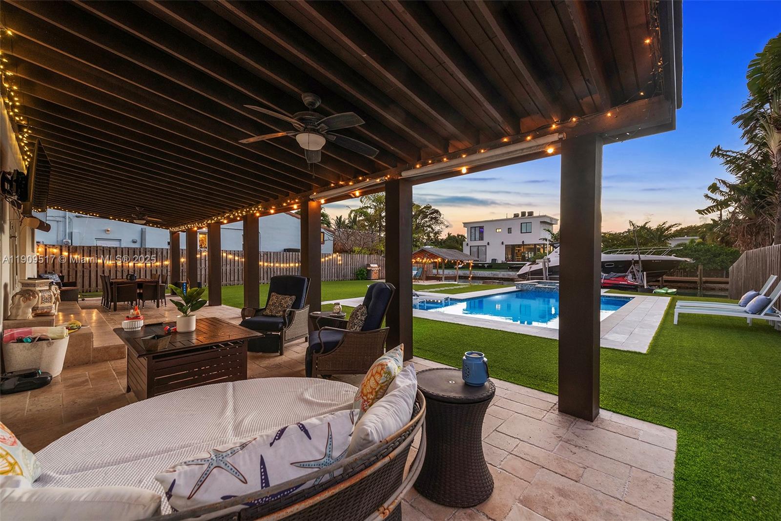 BISCAYNE POINT - Residential