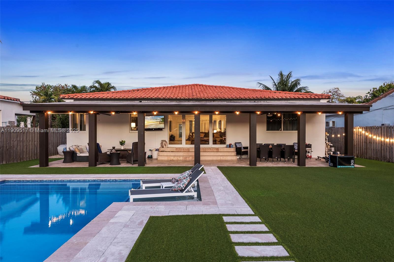 BISCAYNE POINT - Residential