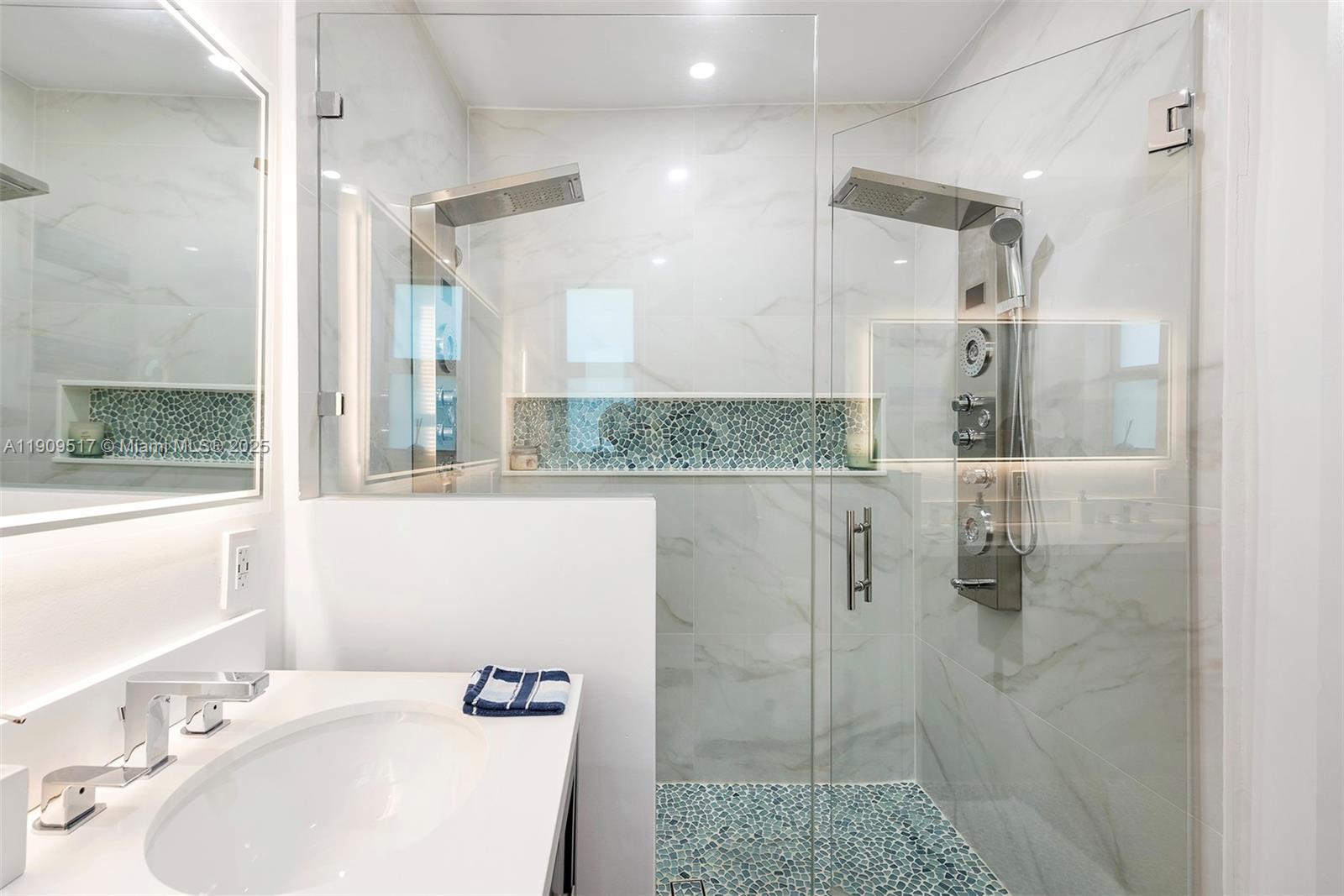 BISCAYNE POINT - Residential