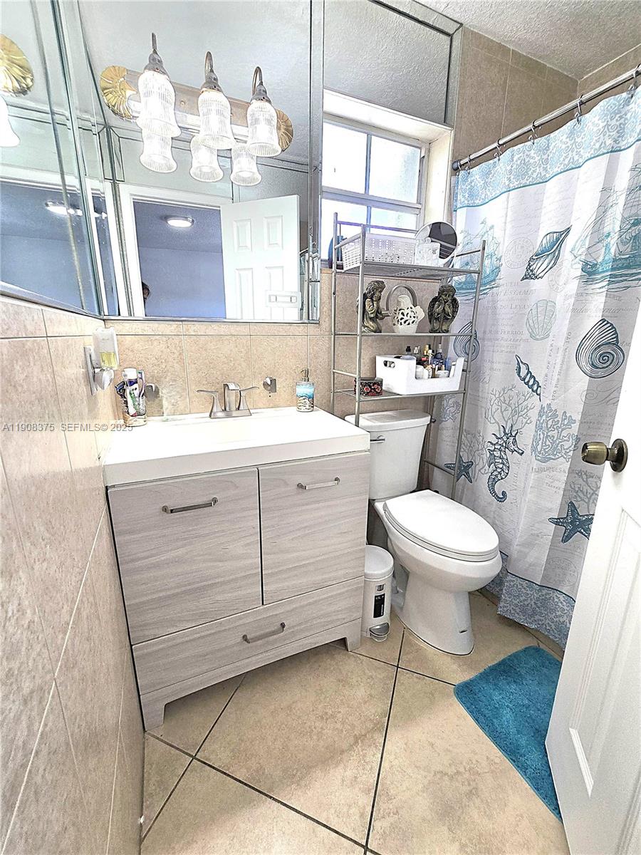 SWEETWATER GROVES .14 AC - Residential Income