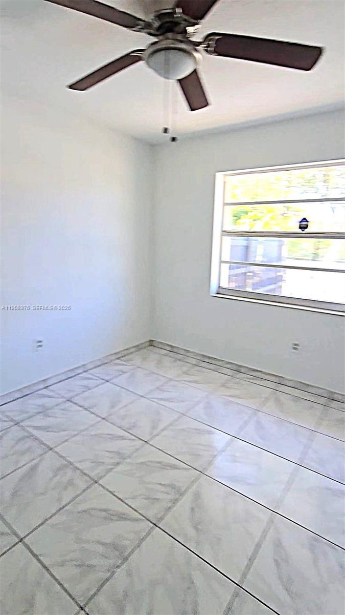 SWEETWATER GROVES .14 AC - Residential Income