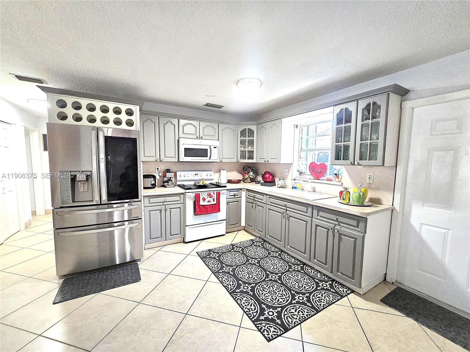 SWEETWATER GROVES .14 AC - Residential Income