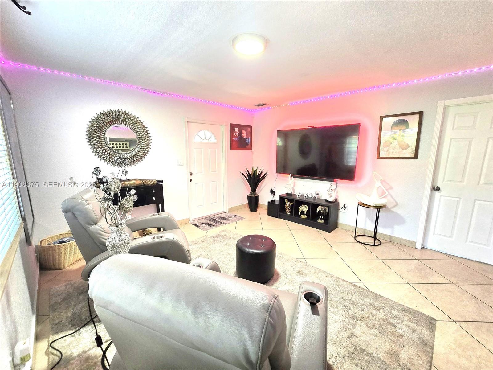 SWEETWATER GROVES .14 AC - Residential Income