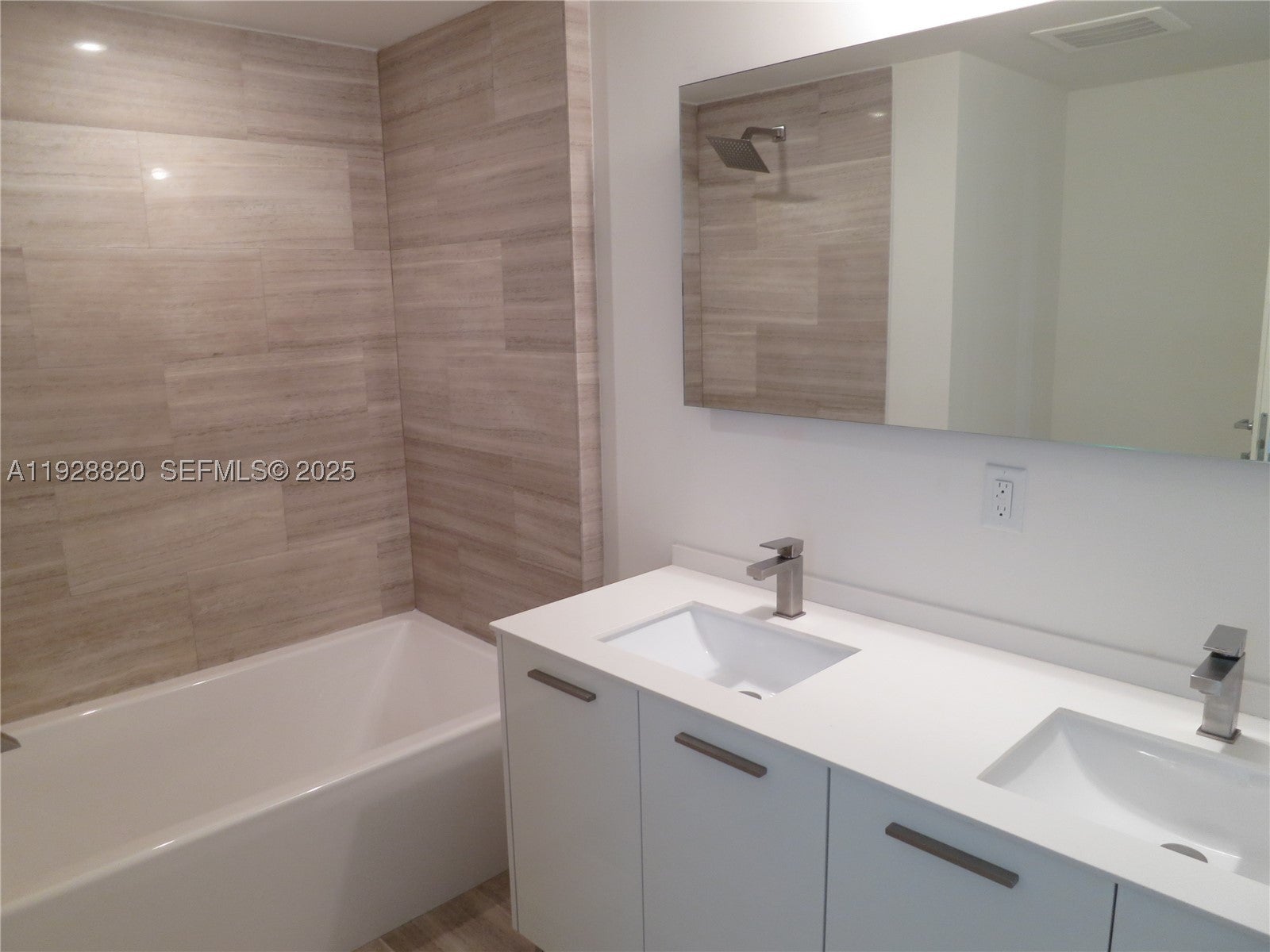1300 BRICKELL BAY DR 1100