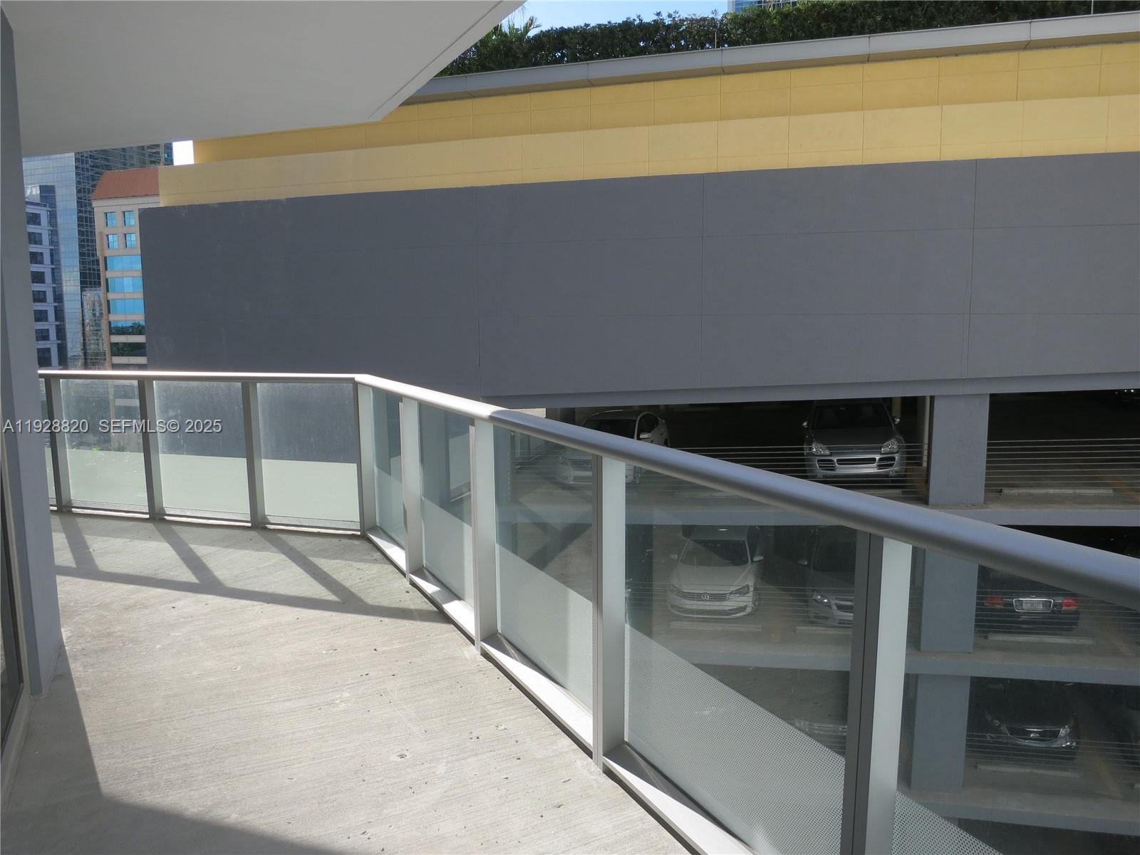 BRICKELLHOUSE - Residential