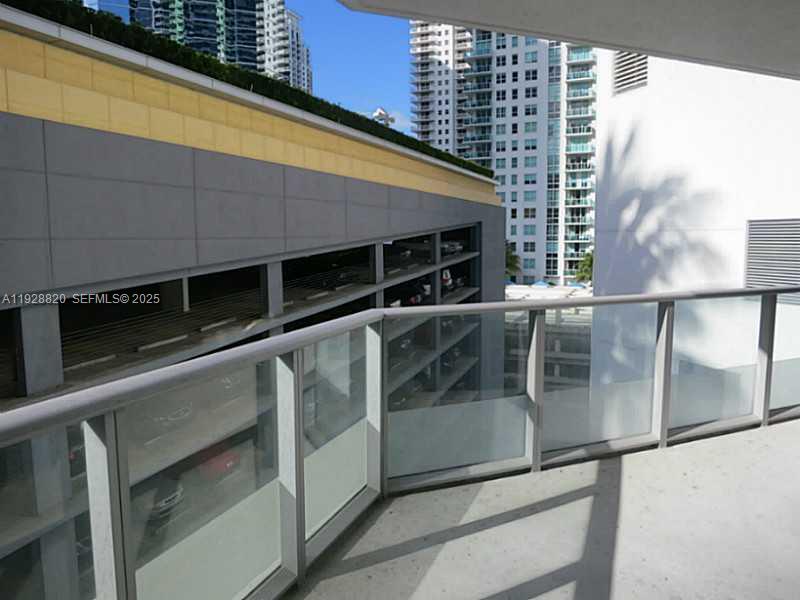 BRICKELLHOUSE - Residential