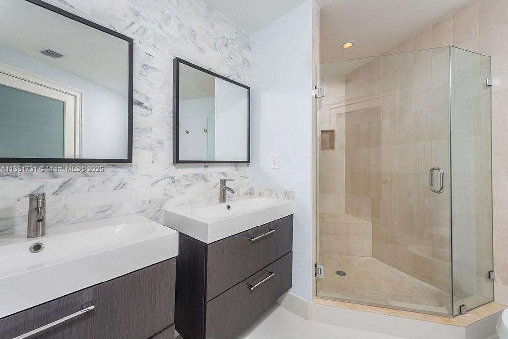 PORTOFINO TOWER CONDO - Residential Lease