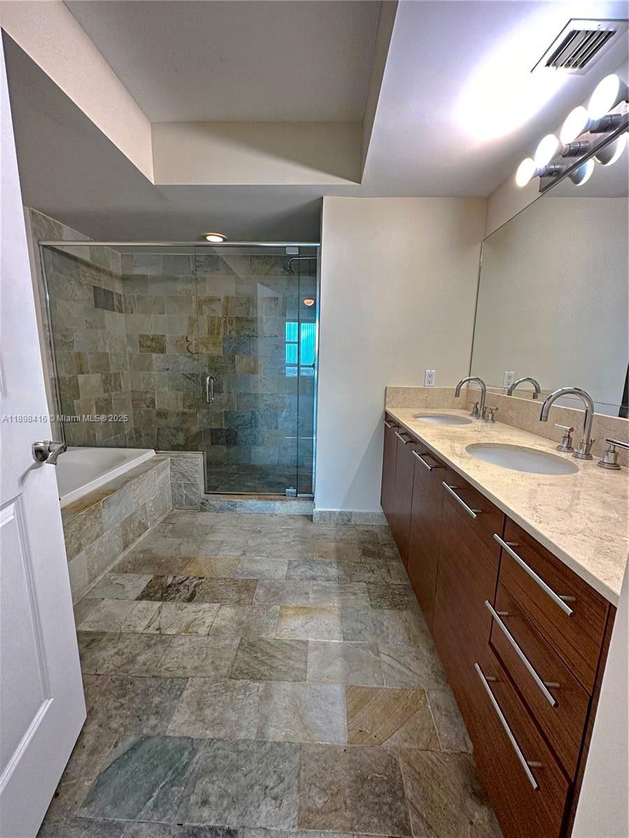 TAO SAWGRASS CONDOMINIUM - Residential Lease