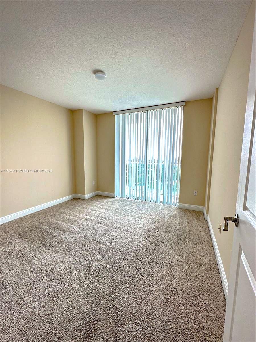 TAO SAWGRASS CONDOMINIUM - Residential Lease