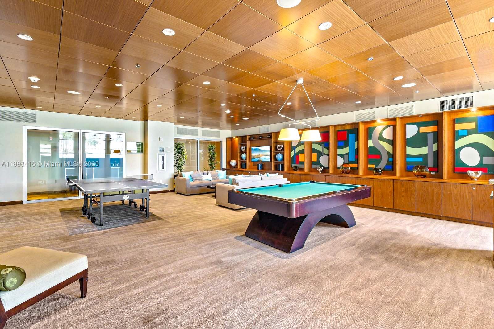 TAO SAWGRASS CONDOMINIUM - Residential Lease