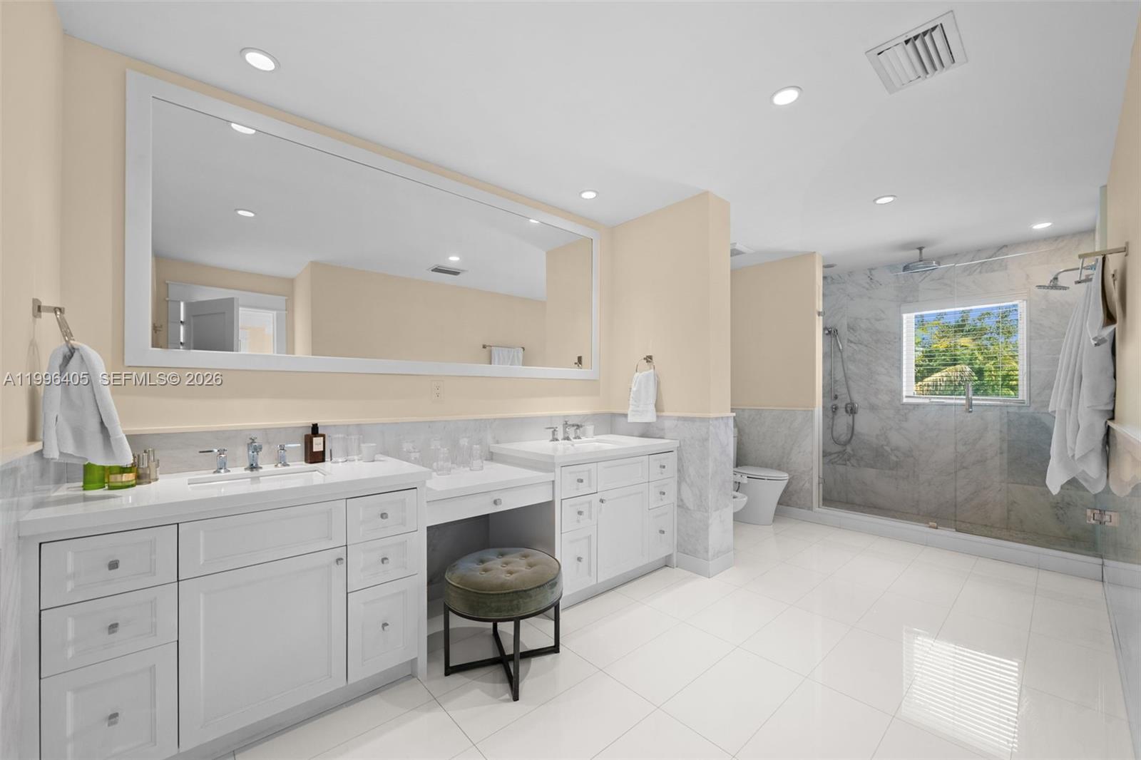 SUNRISE HARBOUR REV PL - Residential Lease