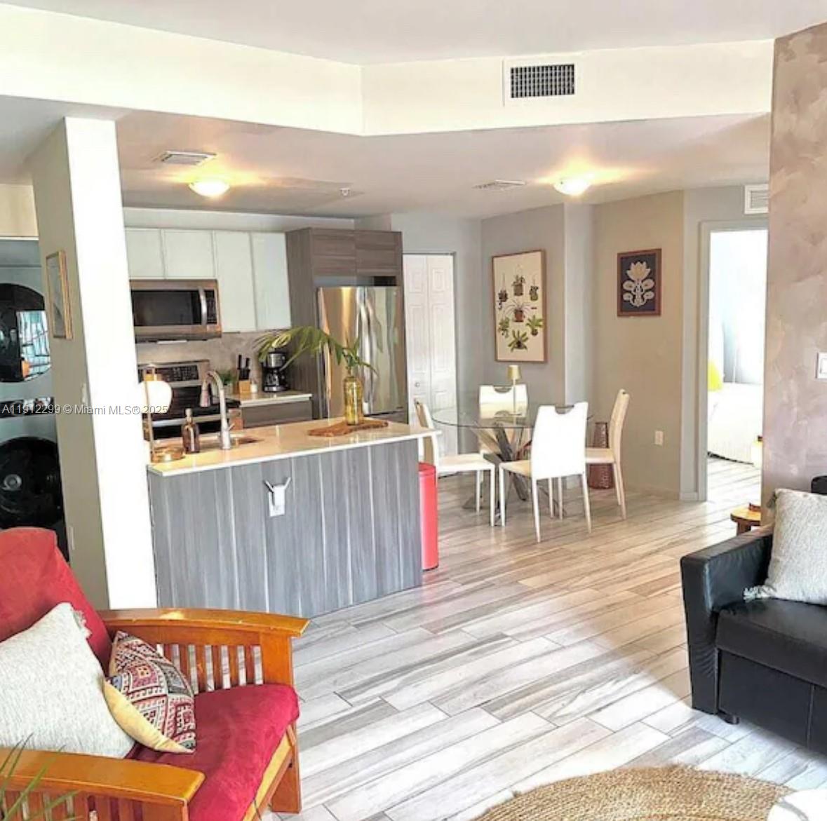 EMILIA CONDO - Residential Lease