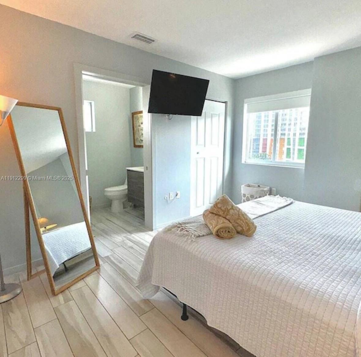 EMILIA CONDO - Residential Lease