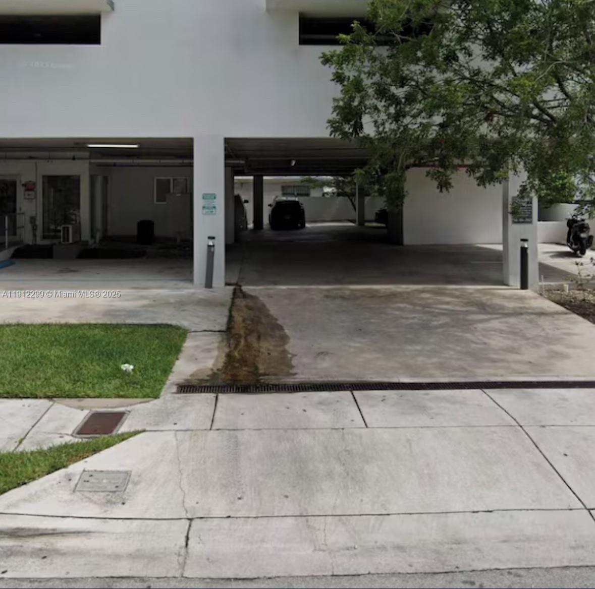 EMILIA CONDO - Residential Lease