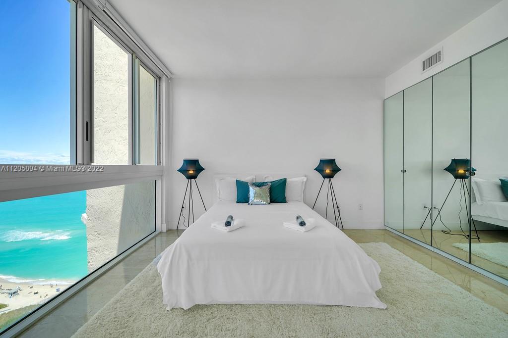 ST TROPEZ OCEAN CONDO - Residential