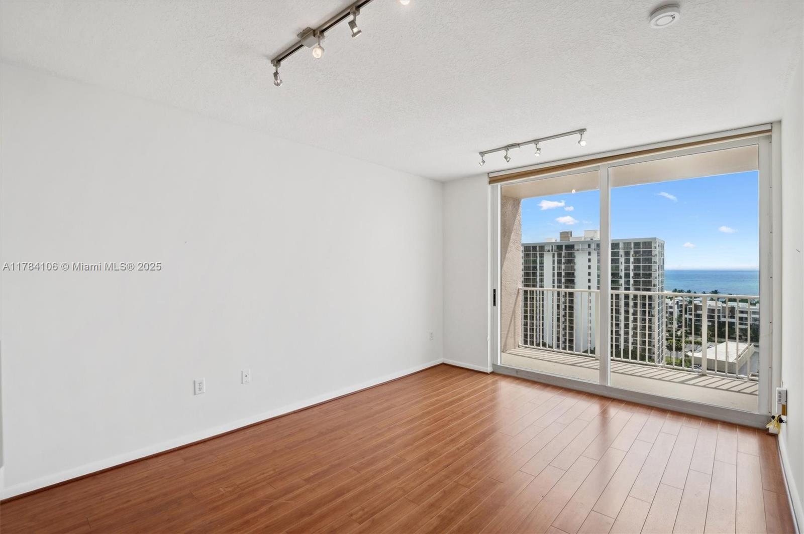 3020 NE 32nd Ave 1407