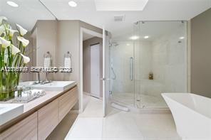 MARINA PALMS RESIDENCES S - Residential