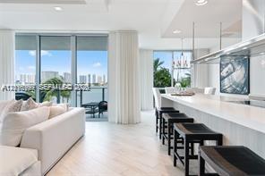 MARINA PALMS RESIDENCES S - Residential