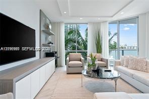 MARINA PALMS RESIDENCES S - Residential