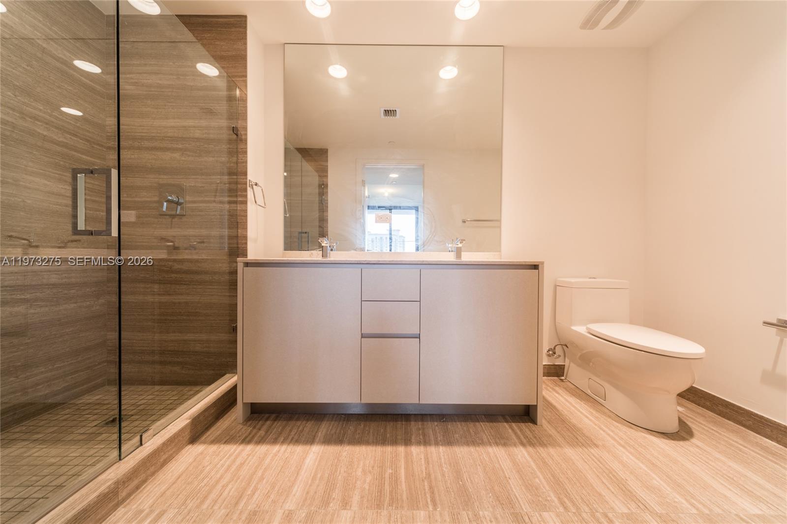 1010 BRICKELL CONDO - Residential Lease