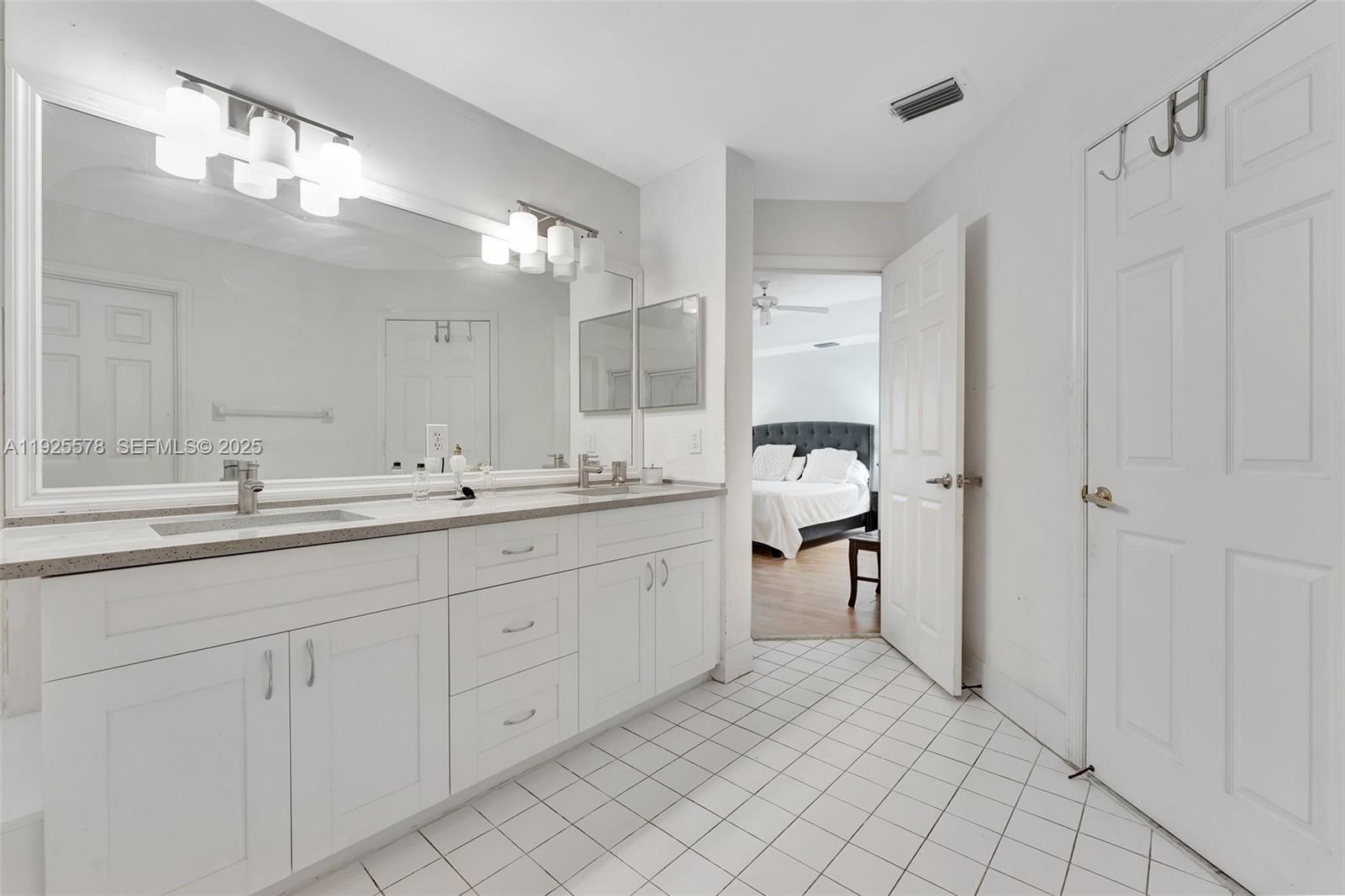 EMERALD COURTS - OPAL CRE - Residential