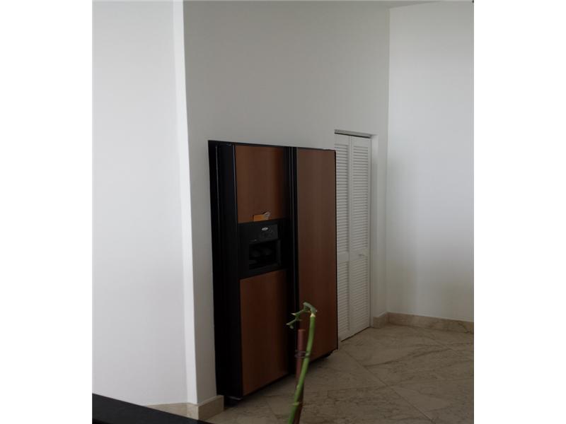 ONE MIAMI EAST CONDO - Residential Lease