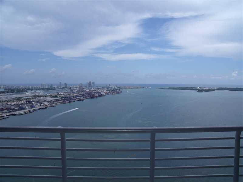FURNITURE MIAMI'S BEST VIEW! PENTHOUSE AWESOME BAY VIEW! MODERN DESIGN WITH LUXURY APPEAL! ITALIAN TEAK CABINETS, MARBLE COUNTERS, RIDICULOUS OCEAN VIEW, JACUZZI AND WALK IN CLOSETS! WATER, CABLE AND INTERNET INCLUDED! BUILDING OFFERS 24/7 SECURITY AND C ONCIERGE. CLOSE TO BRICKELL, SOBE , SHOPS AND RESTAURANTS! WALK TO THE METRORAIL AND BAYFRONT PARK! THIS IS HOT! GORGEOUS PARTY ROOM, FITNESS CENTER, SPA AND 2 POOL! WITH A BAY VIEW! FIRST, LAST AND SECURITY MOVES YOU IN. SCHEDULE YOUR