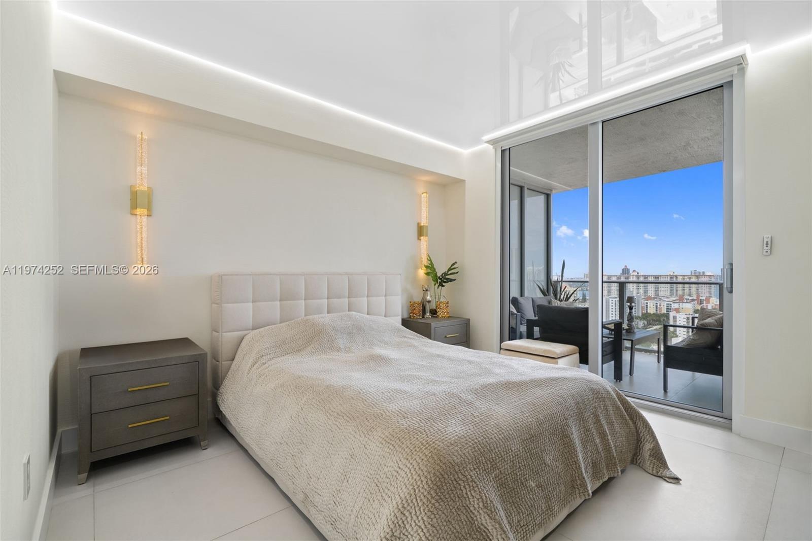 PARQUE TOWERS CONDO - Residential