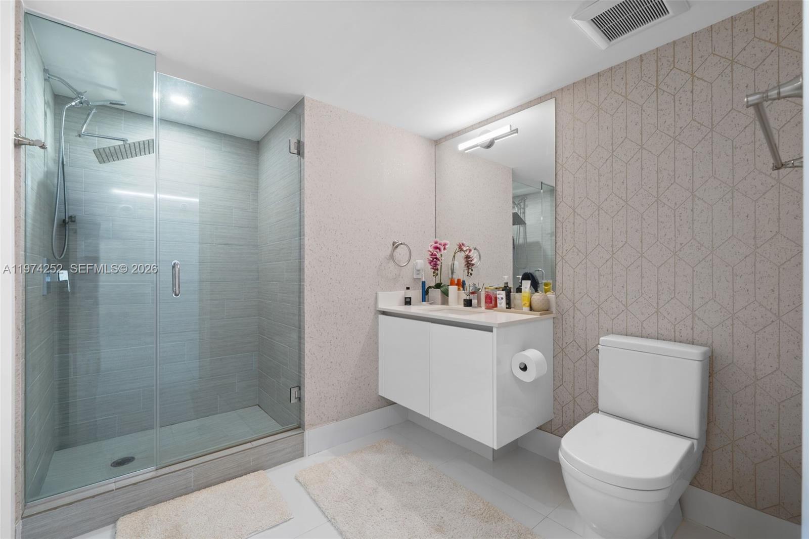 PARQUE TOWERS CONDO - Residential