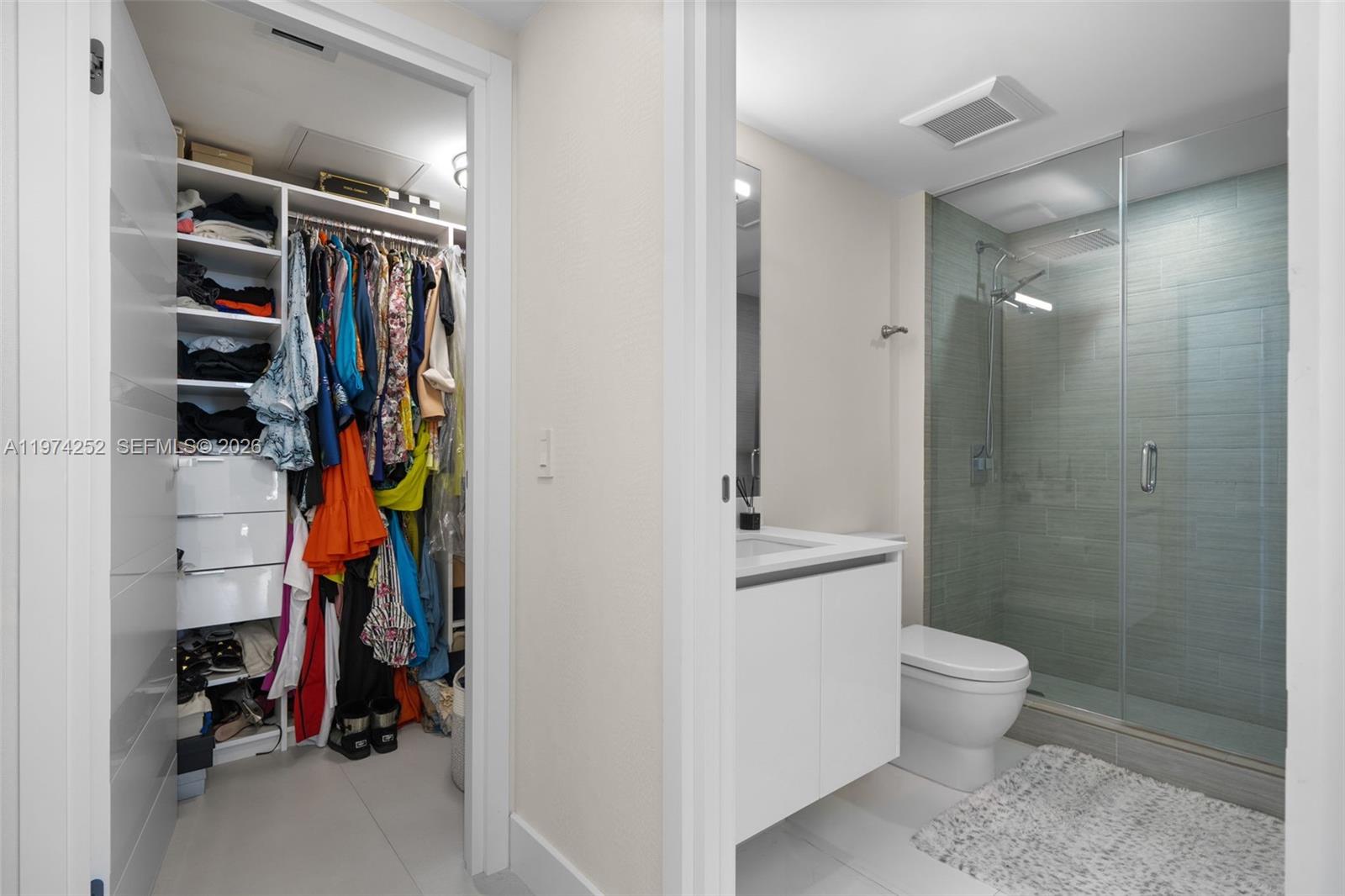 PARQUE TOWERS CONDO - Residential