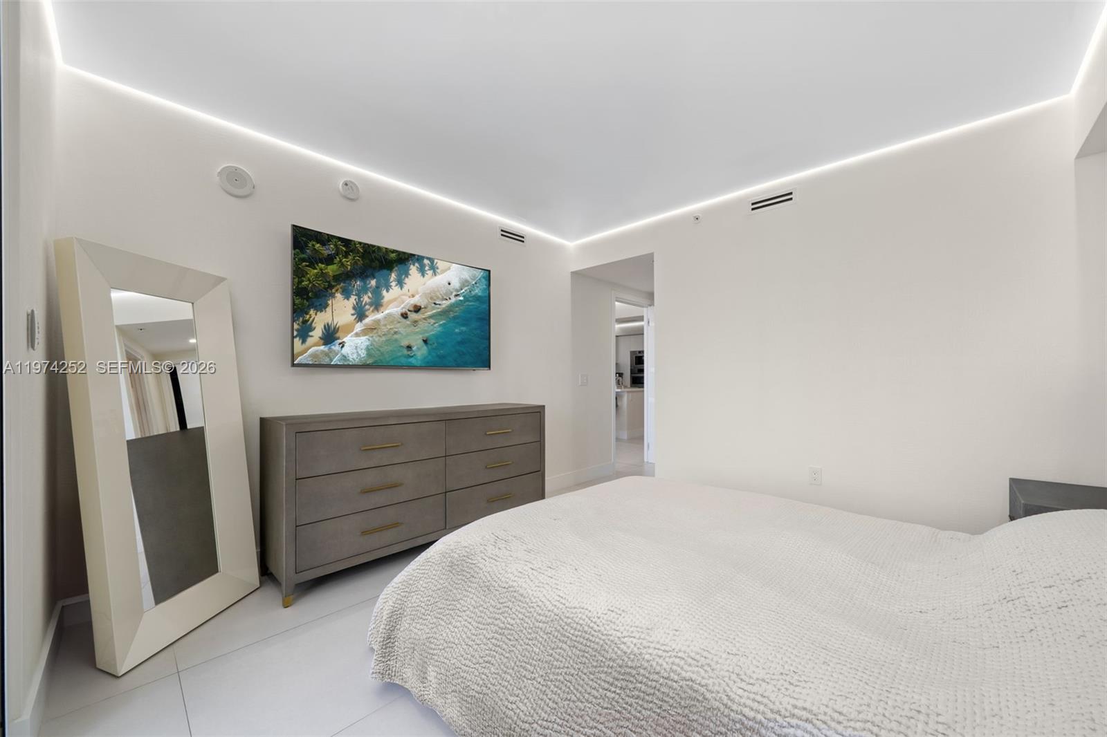 PARQUE TOWERS CONDO - Residential