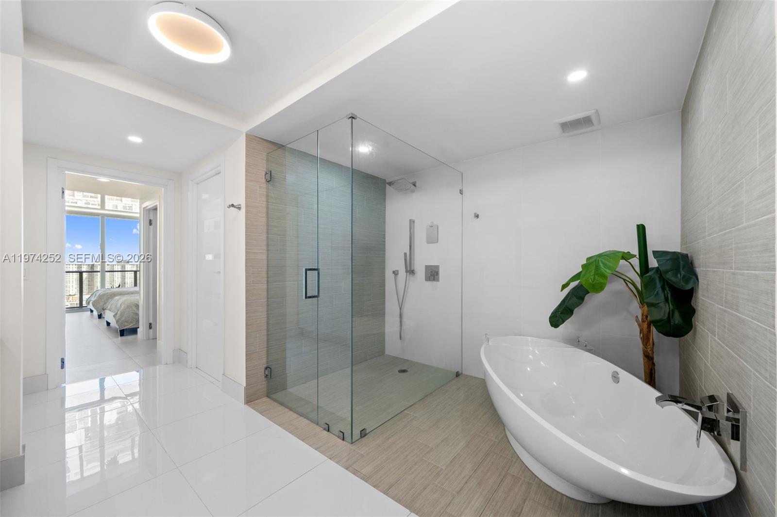 PARQUE TOWERS CONDO - Residential