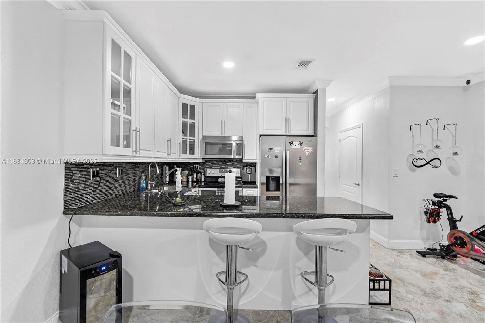 PASEOS AT MIAMI LAKES - Residential