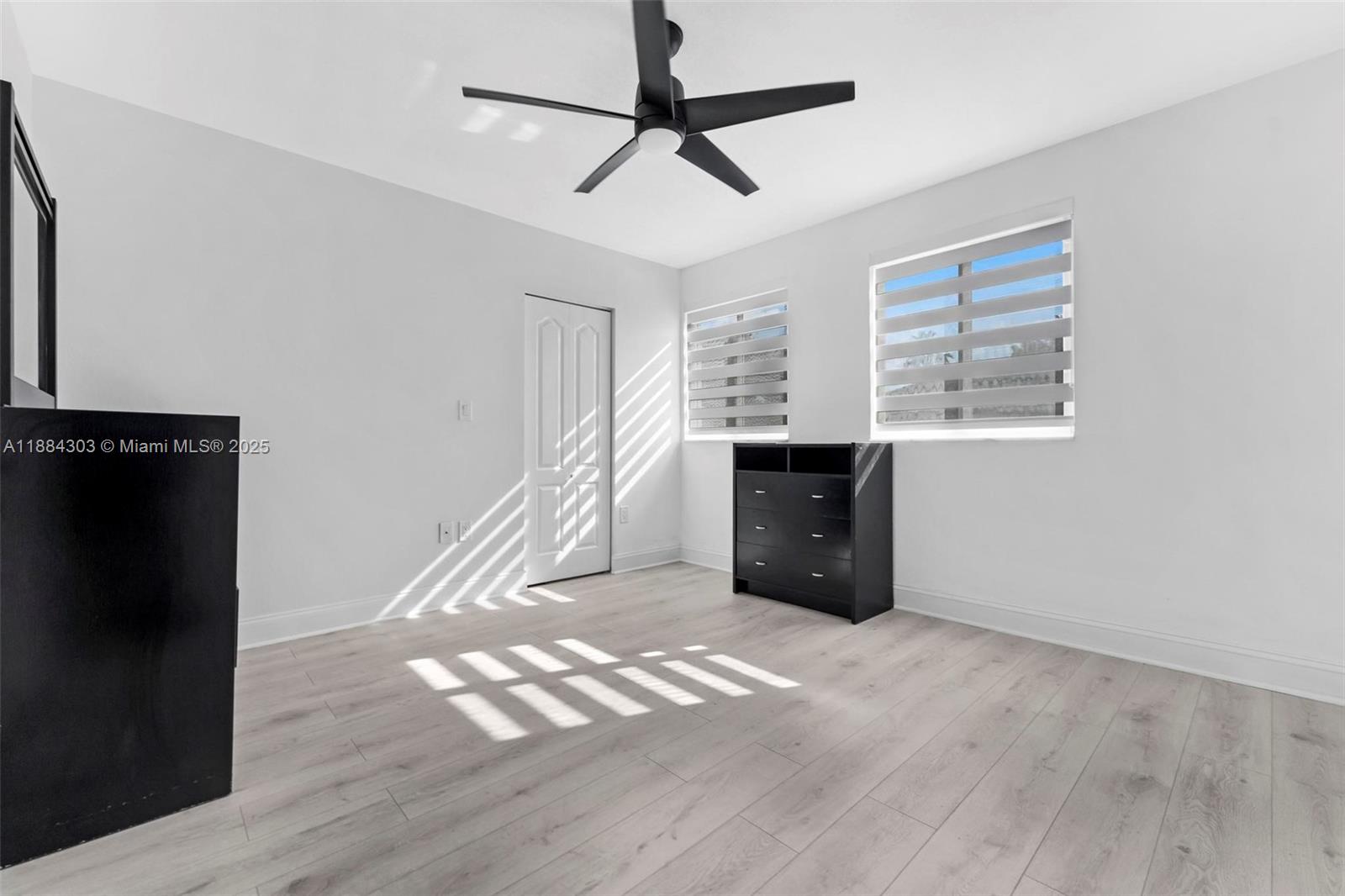 PASEOS AT MIAMI LAKES - Residential
