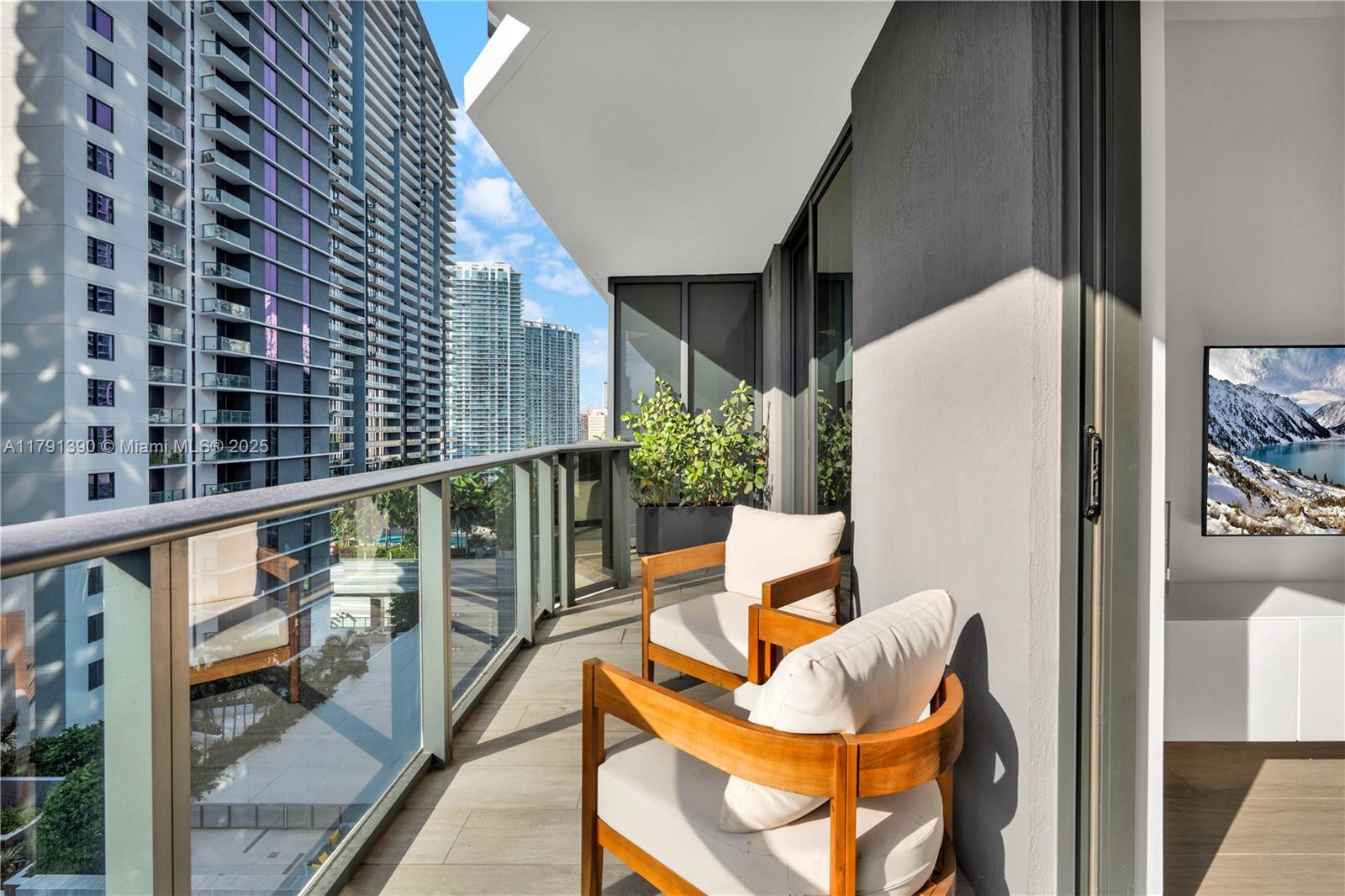 45 Sw 9th St 1507, Miami, Broward County, Florida - 1 Bedrooms  
1 Bathrooms - 
