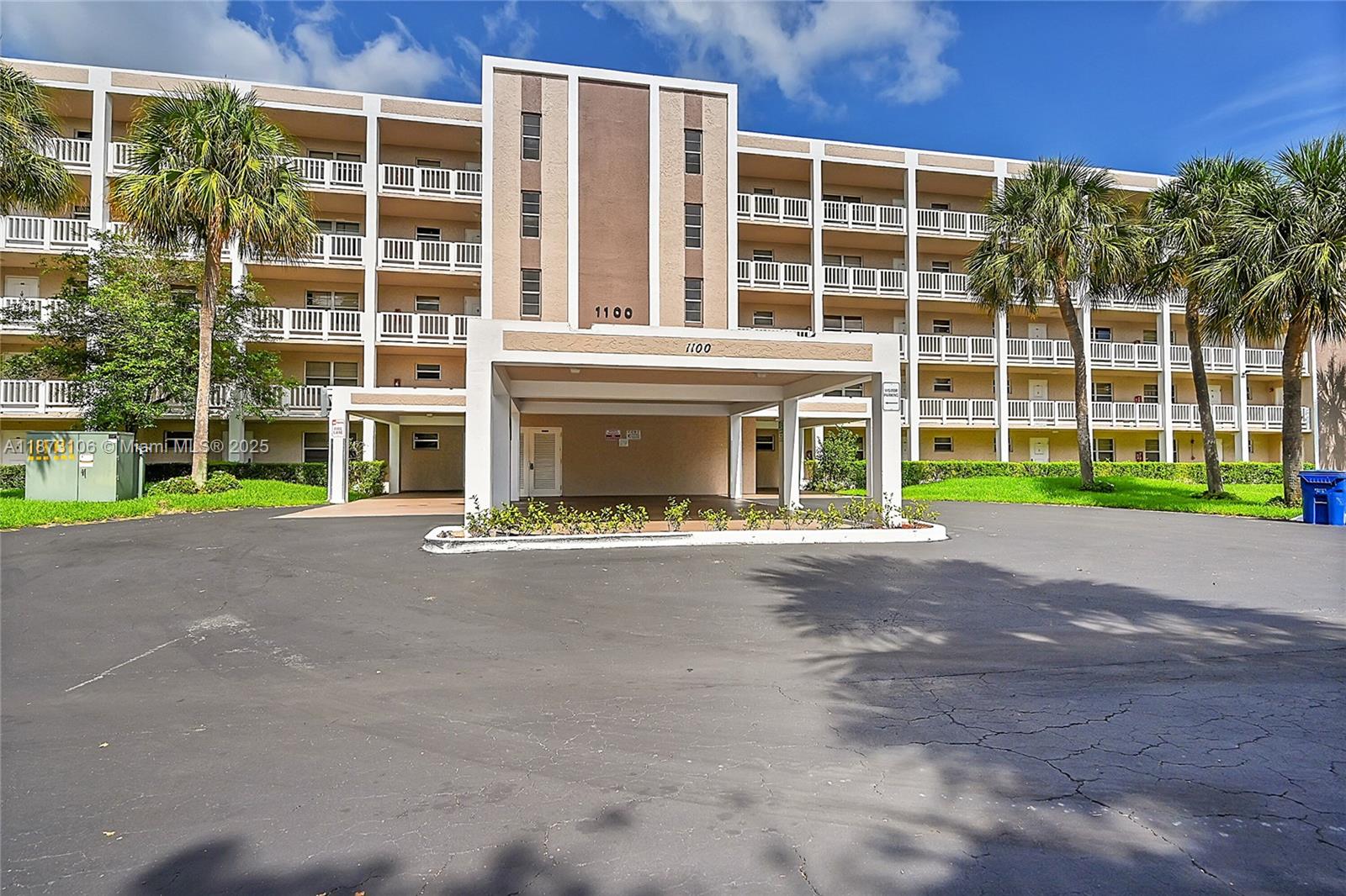 Large 2 bedrooms and 2 full bath Condo in a Friendly Community. Large Kitchen updated new appliances. Newer Bathrooms and toilets. Split floor plan. Walk-In Closet. Screened in Patio. Ceramic Tile and Hard Wood flooring throughout. Newer AC and Hot Water Heater. Freshly painted and cleaned. Maintenance include: Water/Sewer, Garbage Removal, Building and common areas maintenance. Amenities include; Swimming pool, Tennis Courts and BBQ/Picnic area.