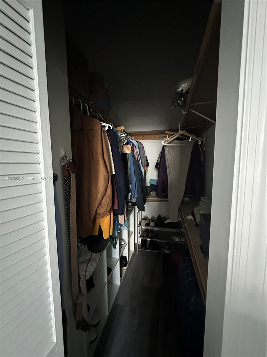 PROVENCE VILLAGE IN THE G - Residential