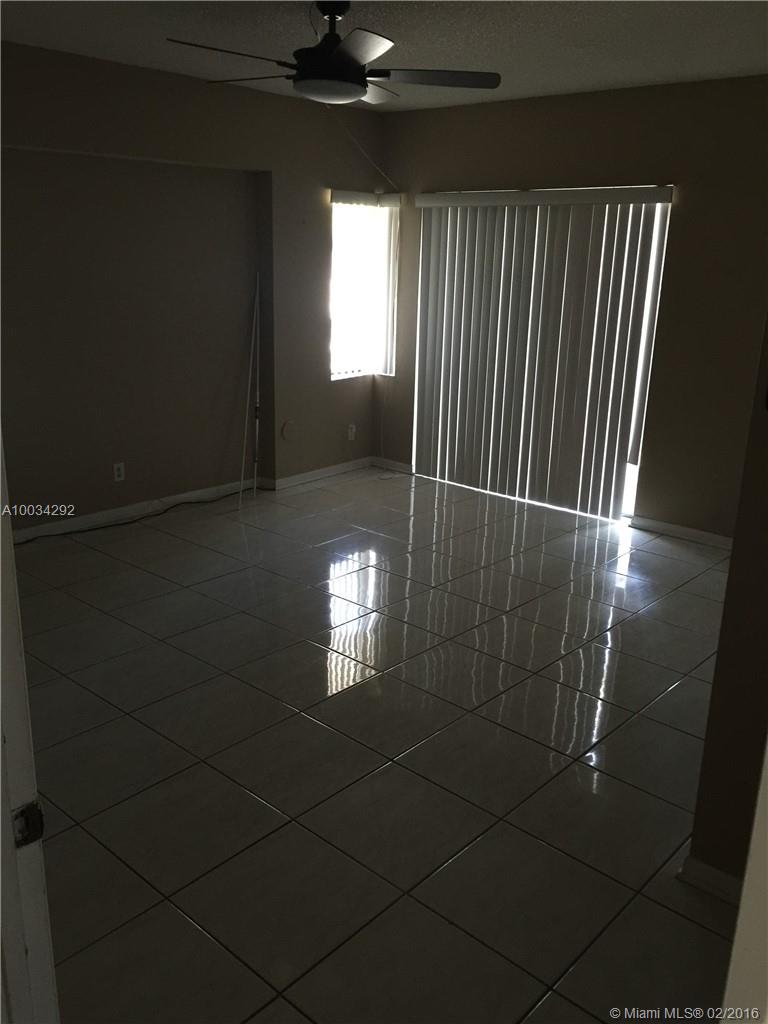 Jasmine Lakes I Condo - Residential Lease