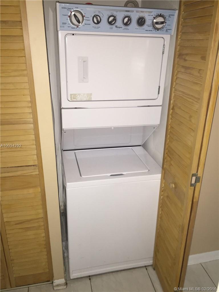 Jasmine Lakes I Condo - Residential Lease