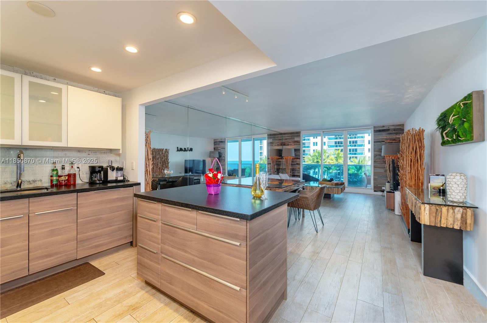 RONEY PALACE CONDO - Residential Lease