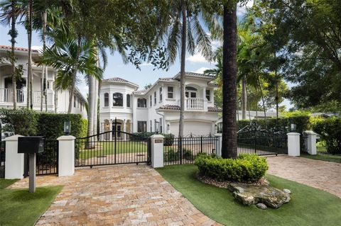 4065 Battersea Rd Coconut Grove FL 33133