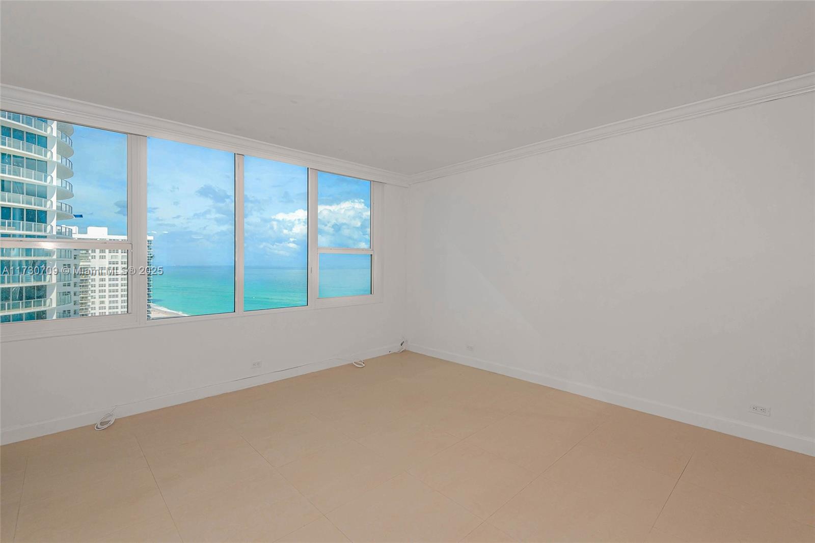 ALEXANDER TOWERS CONDO - Residential