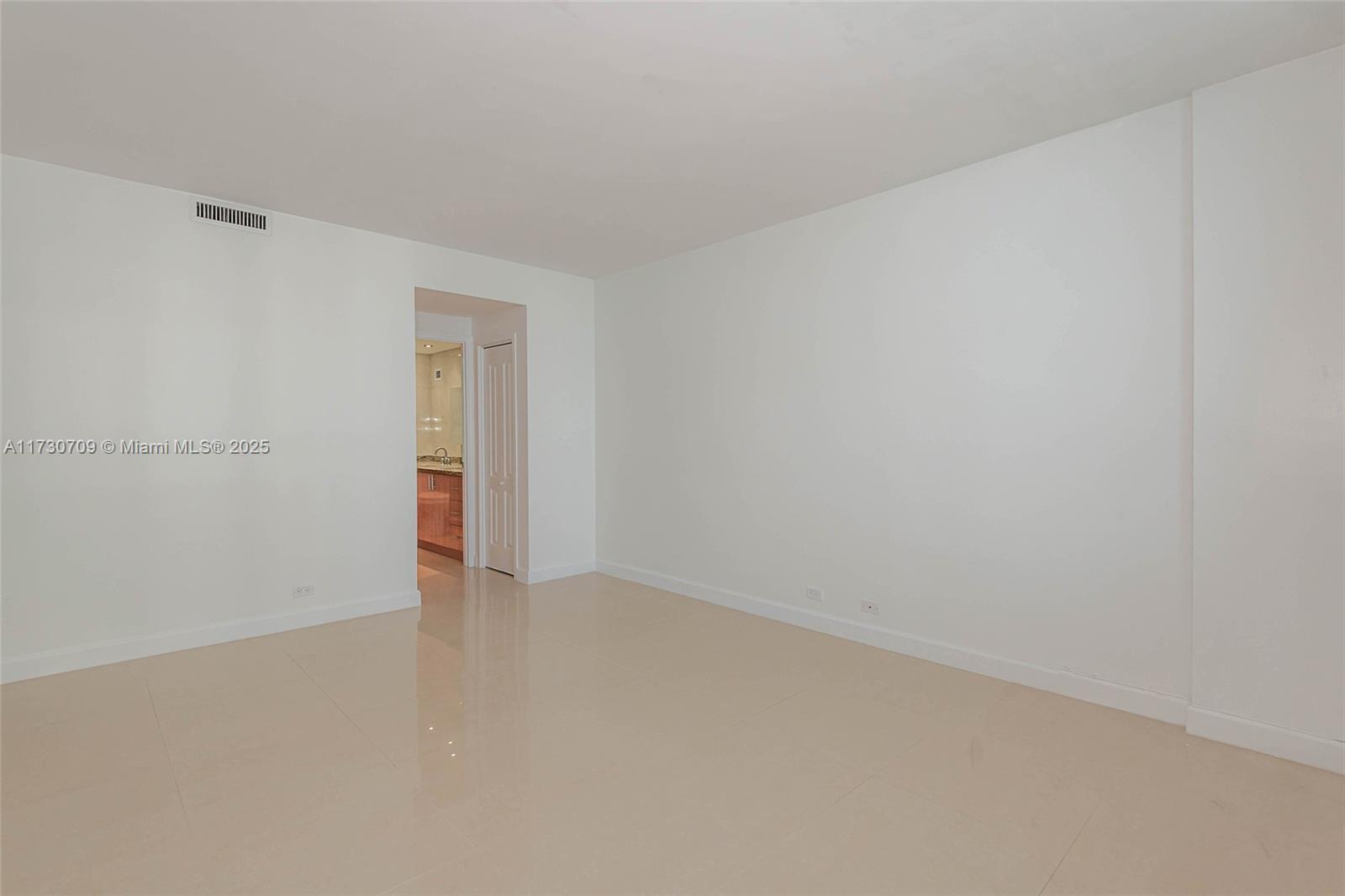 ALEXANDER TOWERS CONDO - Residential