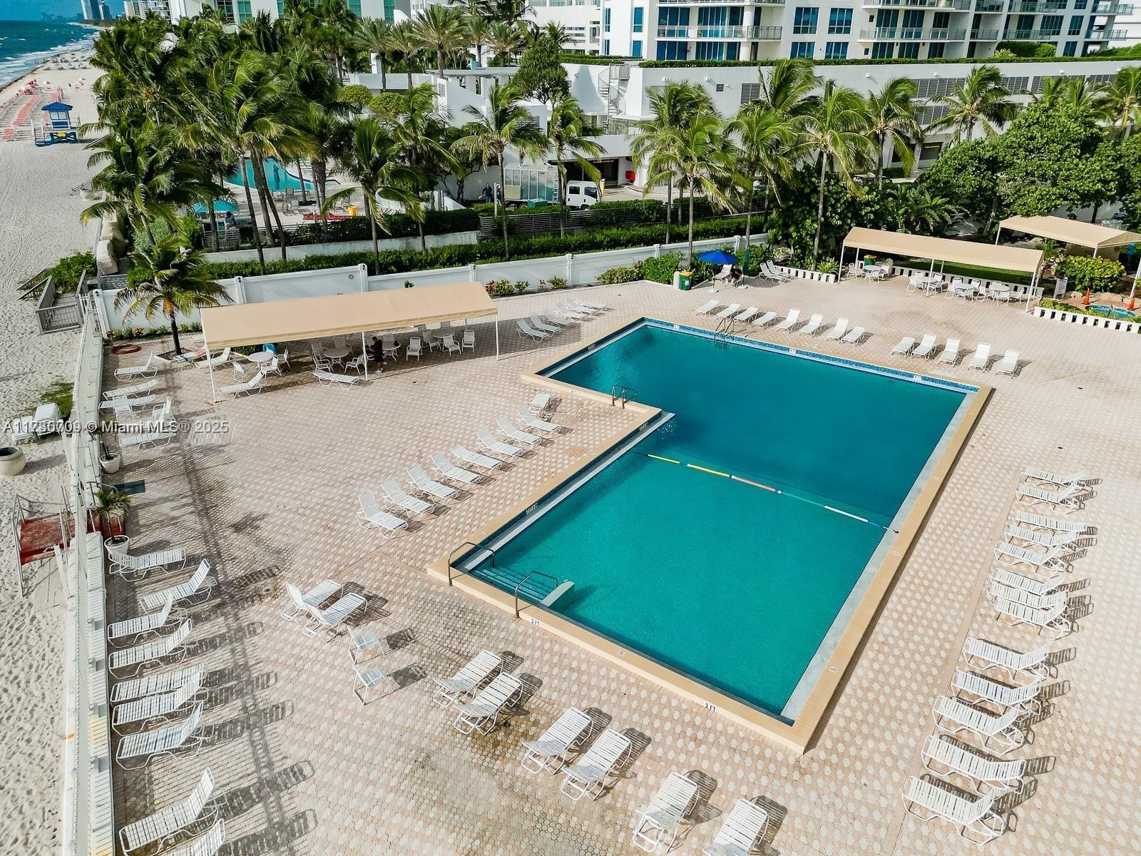 ALEXANDER TOWERS CONDO - Residential