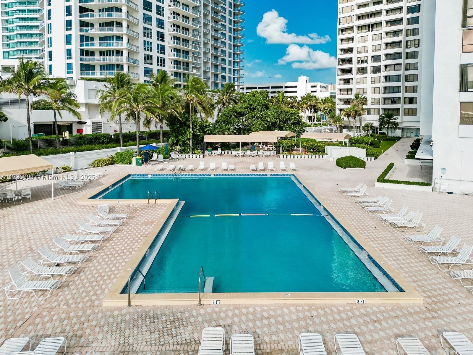 ALEXANDER TOWERS CONDO - Residential