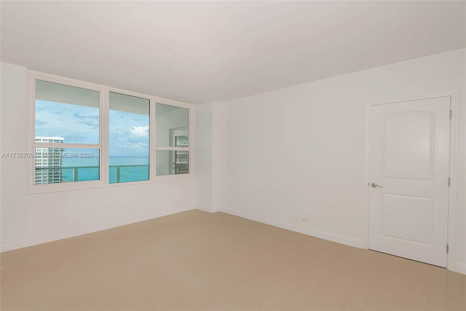 ALEXANDER TOWERS CONDO - Residential