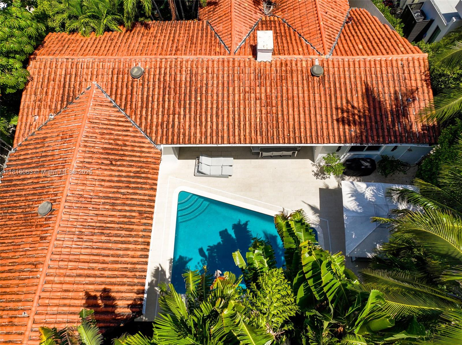 TROPICAL ISLE HOMES SUB 4 - Residential Lease