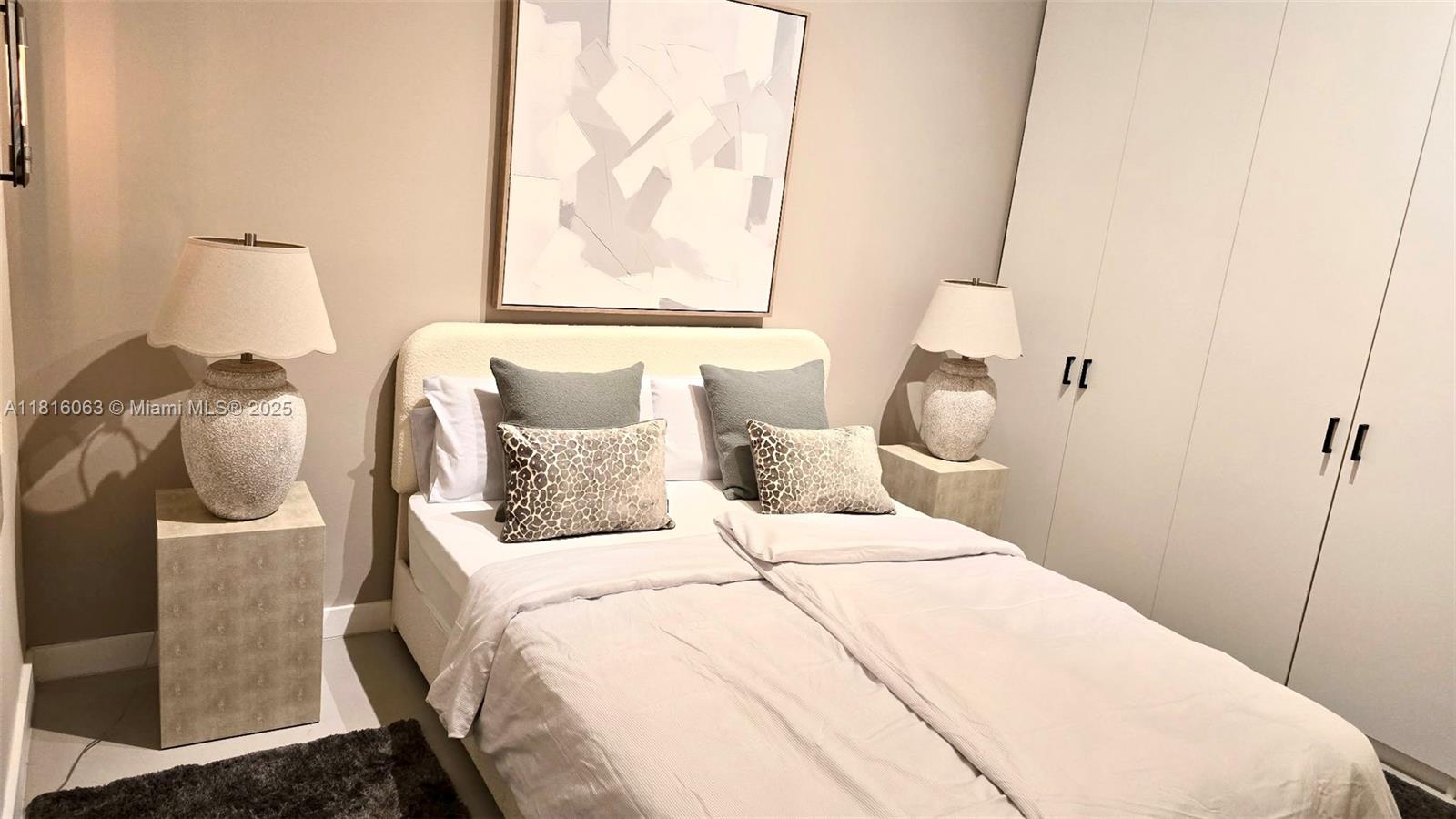 TROPICAL ISLE HOMES SUB 4 - Residential Lease